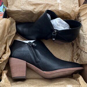 NWT & Box FRYE Black Leather Reed Shootie Size 11